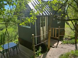 Tiny House au coeur de la nature, hotell sihtkohas Bessuéjouls