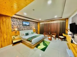 Nature Retreat Resort Gangtok by Z Staynest - Swimming pool - Banquet - BAR - Private Parking