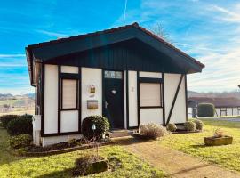 2 - Gemütlicher Bungalow am Fuße der Wasserkuppe, hotel v destinaci Dipperz