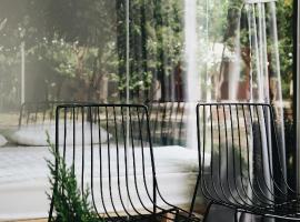 Homestay t h o n g d o n g, hotell sihtkohas Ấp Phước Hòa