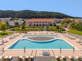 The Lake Hotel, hotel in Ioannina
