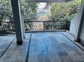 Stay with SaMaRtH, hotell sihtkohas Prayagraj