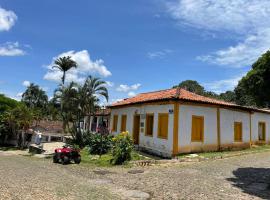 HOSTEL DA LU e HOSPEDAGEM FATIMA, hotel in Pirenópolis