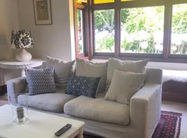 Luxury 4 bedroom Bungalow, hotell sihtkohas Havelock North