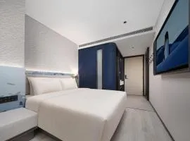Atour Light Hotel Xi'an Jingkai North Railyway Station