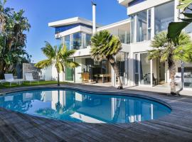 GND Properties Luxury Holiday Home, hotel in Summerstrand