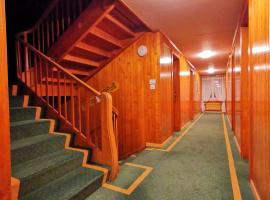 Long & Short Stay Hotel Bahnhof Ausserberg, hotel din Ausserberg