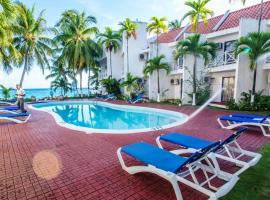 Idyllic Beachfront Condo, Hotel in Ocho Rios
