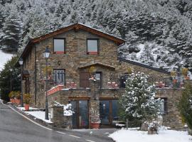 A picture of the hotel: Hotel Parador de Canolich - Only Adults