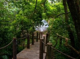 The Cacoon Tsitsikamma, hotel in Stormsriviermond