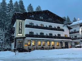 Manor Ski Hotel, hotel a Predeal