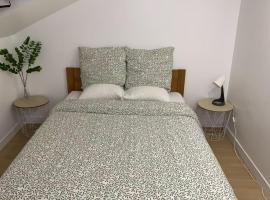 6奥利机场 卢浮宫 艾菲尔铁塔 巴黎圣母院, hotel in Vitry-sur-Seine