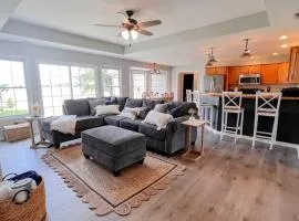 Peaceful View Close to Owensboro Modern Farmhouse