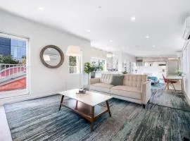 Day Dreams by AvantStay Prime Walkable Hollywood Location Studio w Balcony