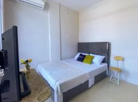 Urbanview Hotel near DC Mall Crown Homestay Batam