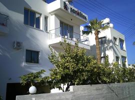 Panklitos Tourist Apartments, Hotel in Paphos