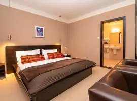 Aston Hotel