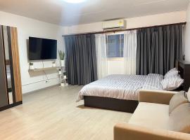 T12 Popular Condo By hunnity 2, hotel v destinaci Ban Bang Phang