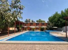 Hotel Los Pecanos