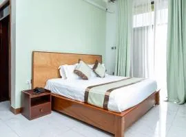 Ngabu Hotel