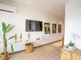 Condo Ouana with pool, ξενοδοχείο σε Baie Nettle