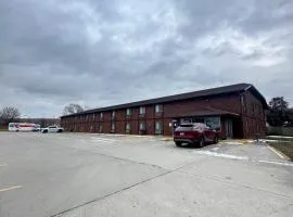 Denison Inn and Suites