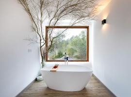 Cabaña del Bosque, ξενοδοχείο σε Canyelles