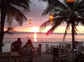 Phayam Friends, hotell sihtkohas Ko Phayam