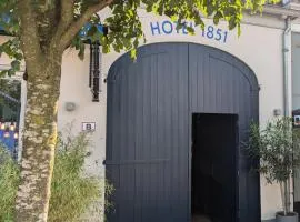 1851 Bar - Hotel - Cinema