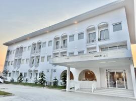 โรงแรมแรบบิท Rabbit Hotel Nangrong, ξενοδοχείο σε Nang Rong