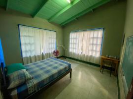Juan Lindo Hostel, hotel a San Pedro Sula