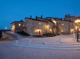 Borgotufi Albergo Diffuso