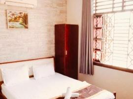 NAM ĐỊNH NHÀ NGHỈ trà my, Hotel in Vu Bản