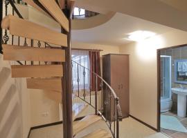 Prenociste Knez,位于松博尔的酒店