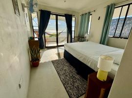 Stella Mar Oceanfront Hotel, hotel em Popoyo
