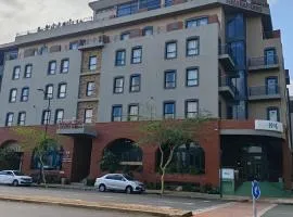 乌姆兰加盖特威皇家酒店