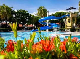 Hotel Los Puentes Comfacundi, hotel en Girardot