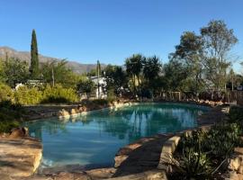 Flyers' Lodge, hotel in Porterville