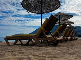 Myland Nature, хотел в Чирали