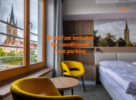 Hotel Grand, hotel i Čáslav