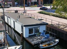 Woonboot 4 Harderwijk, ξενοδοχείο σε Harderwijk