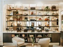 Renaissance Saint Elm Dallas Downtown Hotel