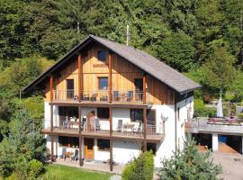 Haus am Wald, hotell sihtkohas Steindorf am Ossiacher See