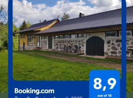 Vakari Puhketalu, hôtel à Vakari