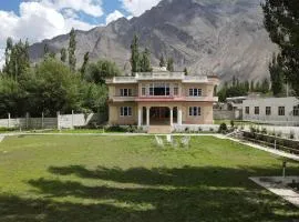 Areena Hotel