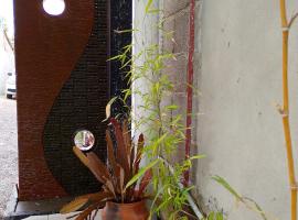 Casa Shanti, ξενοδοχείο σε Πουέρτο Μαντρίν