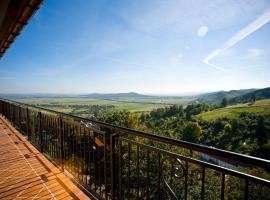 Hotel Srebrna Góra, ξενοδοχείο σε Srebrna Gora