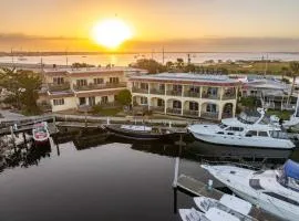 Inn at Camachee Harbor