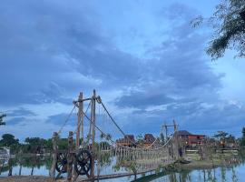 เรินเรา ริมเล รีสอร์ท, hotel in Ban Sala Luang