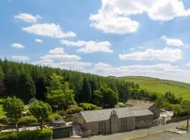 The Saddleworth Hotel